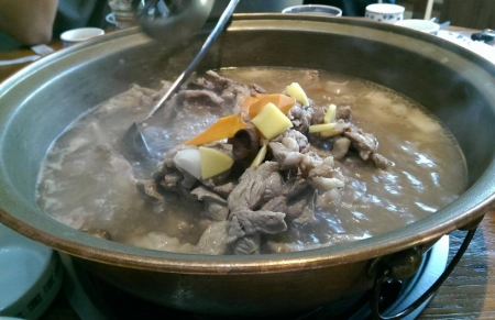 “冬至饺子夏至面”，今日冬至，“吃3样，忌3事”，老传统别忘了